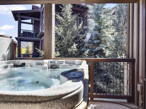 Silver Star Ski in Ski out and shuttle to Park City